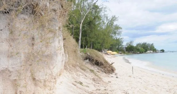 Storm-driven beach erosion at Belle Mare, Mauritius